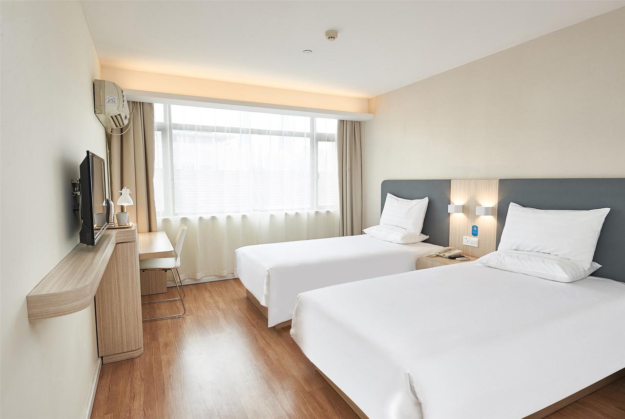 Hanting Hotel Shanghai Pudong Airport Zhuqiao Exterior foto